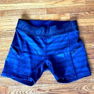 Lululemon shorts, size 4, navy blue & black